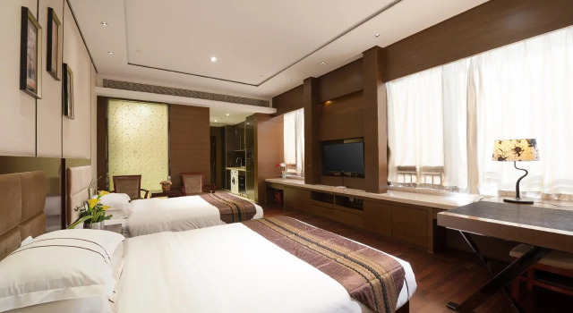Central Plaza, Забронировать Отель Бизнес-отели Гуандун, 4* 5*