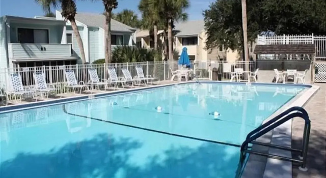 Quail Hollow A8-1u, Rezerwuj Apartament Hotele w Saint Augustine Area z parkingiem, Parking