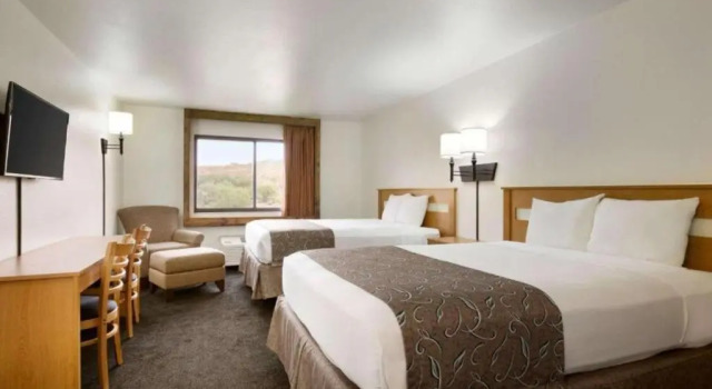 Четырёхместный номер Standard Travelodge by Wyndham Belen