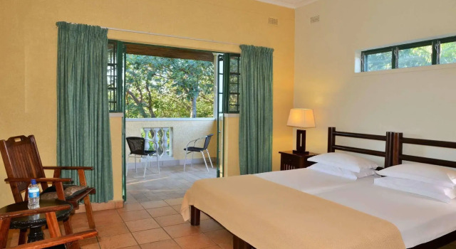 Amadeus Garden, Rezerwuj Hotel Hotele w Victoria Falls z basenem, Basen