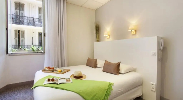 Двухместный номер Standard Hôtel P.L.M