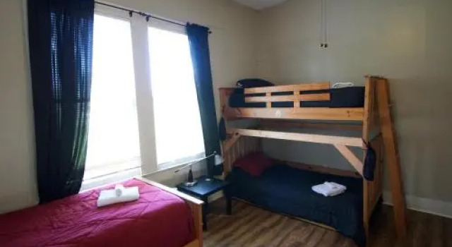 Cajun Hostel Downtown, Забронировать Хостел Лафайетт Acadiana, рядом с Youth Park