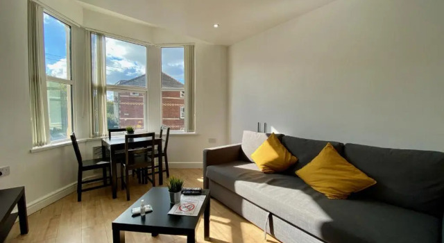 Relax in a modern Cardiff home by the City Centre & Bute Park, Забронировать Отель Отели Кардиффа 3 звезды, рядом с Caerphilly Mountain, 3*