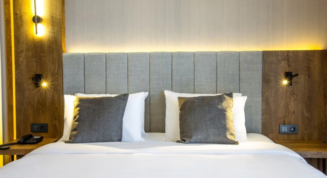 Nehir Otel