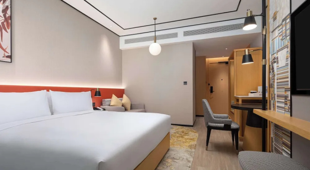 Номер Deluxe Hilton Garden Inn Beijing Huaxiang Tiantan Hospital