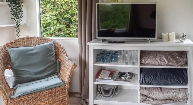 2 Bedroom Lovely Home In Renesse, Book Hotel Renesse 