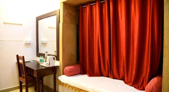 Двухместный номер Superior Hotel Marina Mahal with Swimming Pool