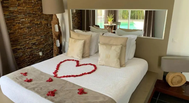 Suite 609, Rezerwuj Hotel Nimes Gard