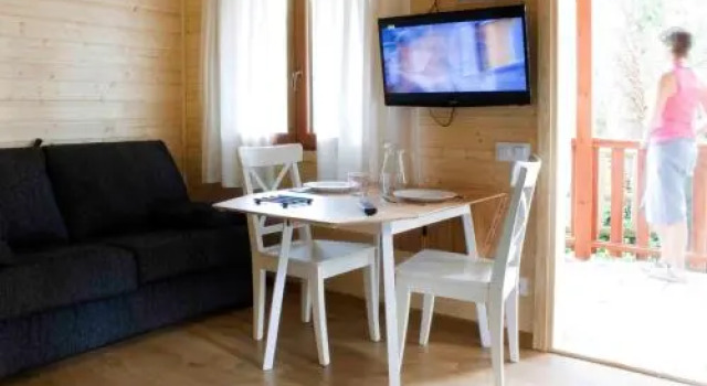 Càmping Els Roures, Buchen Sie Hotel SPA-Hotels in Ripolles, SPA
