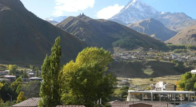 Номер Standard Uptown Boutique Kazbegi