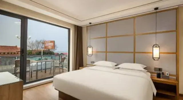 Люкс Deluxe Yongpeng Haitian Hotel Seaside Branch