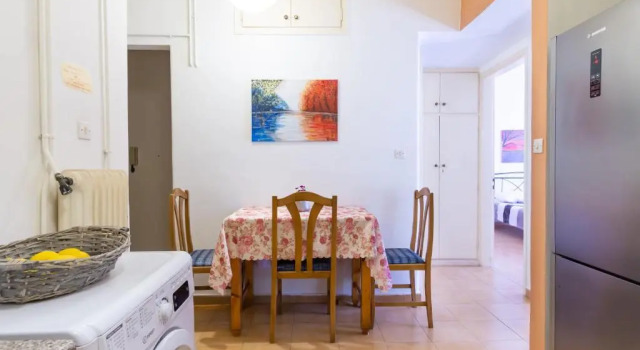 Mema's Tranquil Apartment in Patra, Prenota Appartamento Hotel a Peloponneso con parcheggio, Parcheggio