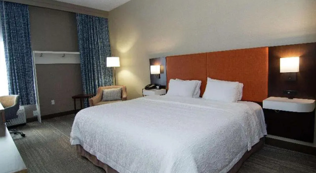 Студия Hampton Inn Summersville