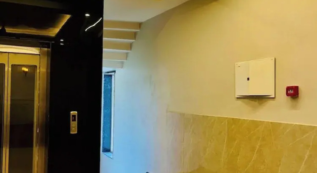 The Grand Oasis Hotel & Resort I Near India Expo Mart, Забронировать Курортный отель Отели Грейтер-Нойда с бассейном, Бассейн