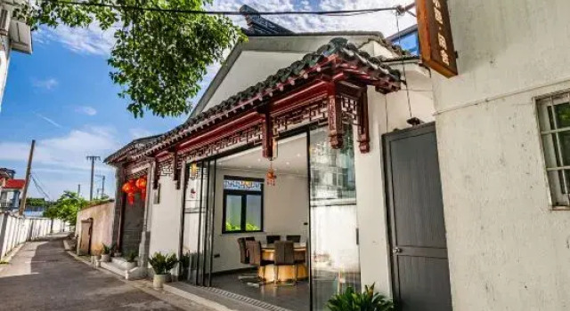 Suzhou Dongshan Xiaoyin Xianshe Homestay, Prenota Hotel Suzhou (Jiangsu) 