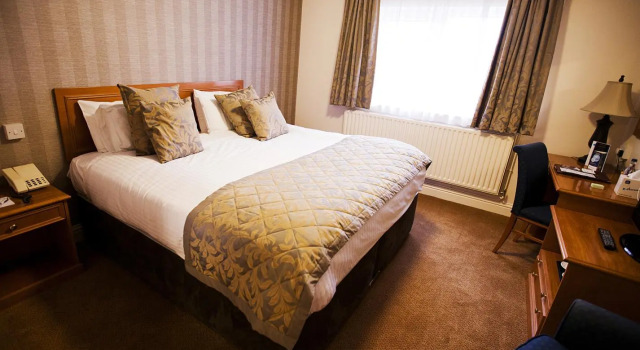 Номер Executive Best Western Manor Hotel