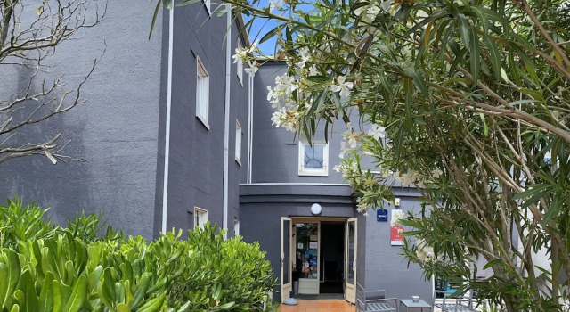 Contact Hotel LE SUD Montpellier Aéroport Parc Expo Arena, Забронировать Отель Монпелье Hérault