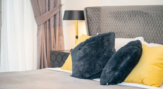 Luxurious 1BR in Downtown, Забронировать Отель Даунтаун Дубай , рядом с Дубайский аквариум