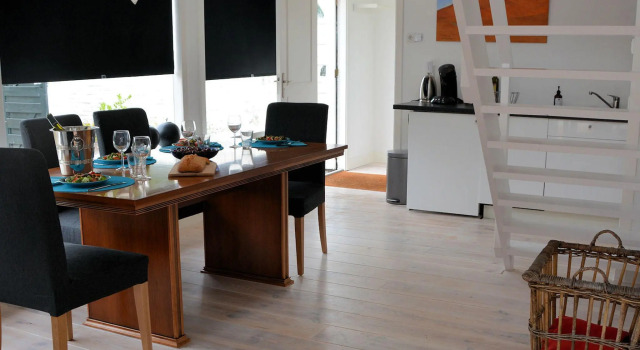 Lovely Holiday Home in Noordwijkerhout near Lake