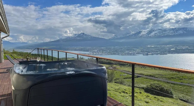 Коттедж Akureyri - cabin with an amazing view