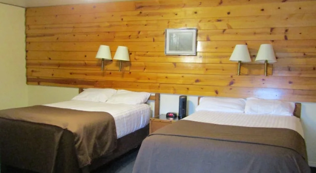 Четырёхместный номер Standard Captains Choice Motel