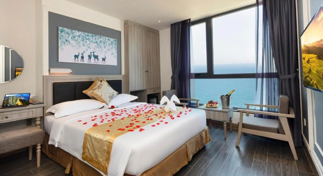 Deluxe tredobbelt værelse med byudsigt Ruby Luxury Hotel