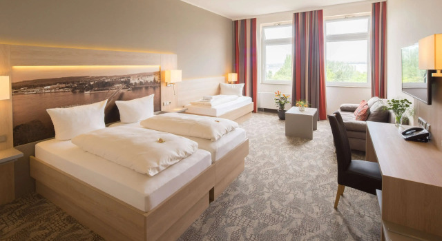 Трёхместный номер Standard Best Western Hotel Dreiländerbrücke Weil am Rhein / Basel