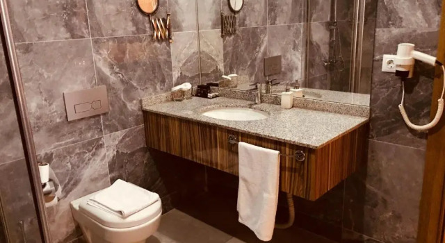 Семейный номер Standard с балконом Tehran Boutique Hotel
