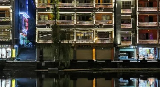 Phoenix Fenglinju Inn (Ancient City Lijiang Hongqiao Branch)