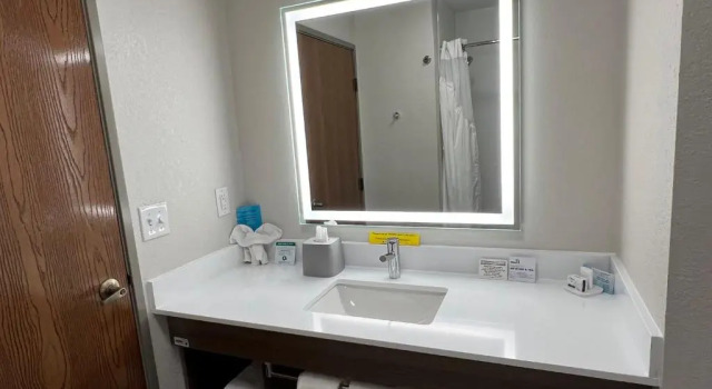 Run of House Holiday Inn Express Hotel & Suites DuBois by IHG