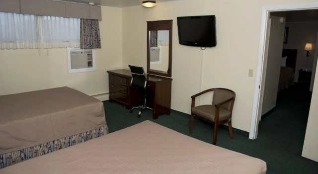 Семейный люкс Travelers Inn