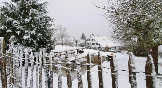The Barn House : Mini Farm in the Garden, Забронировать Фермерский дом Мулен-дю-Рю Бельгия