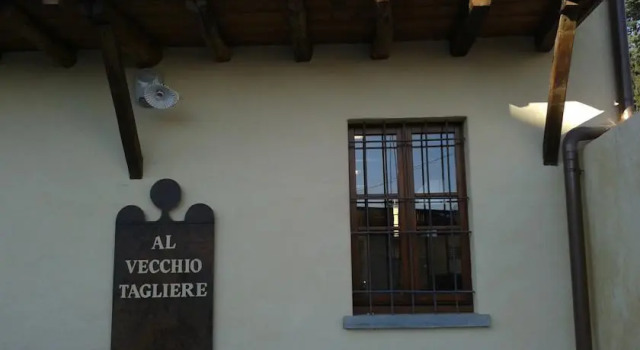 Al Vecchio Tagliere, Забронировать Мини-отель Сканцорошате Bergamo Province