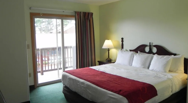 Номер Standard с 2 комнатами Motel 6 Lake George, NY Adirondacks