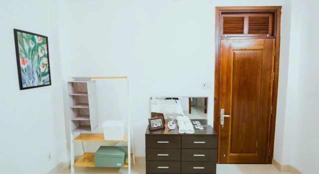 Urban House Saigon 2, Забронировать Гостевой дом Гостевые дома Хошимина, рядом с Рынок Бен Тхань, Гостевой дом