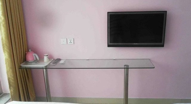 Rongcheng Youdu Express Hotel (Swan Lake Shop)(荣成优度快捷酒店(天鹅湖店）), Prenota Hotel Hotel a Shandong con parcheggio, Parcheggio