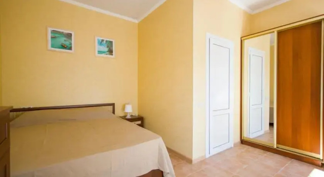 Guest House "At Irina", Забронировать Гостевой дом Отели Побережья Анапы с парковкой, Парковка