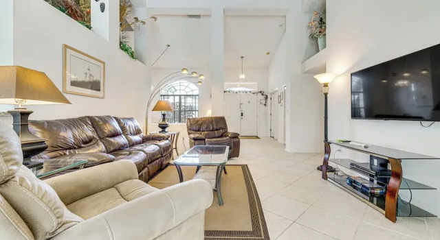 12 Mi to Disney: Secluded Family Home w/ Pool