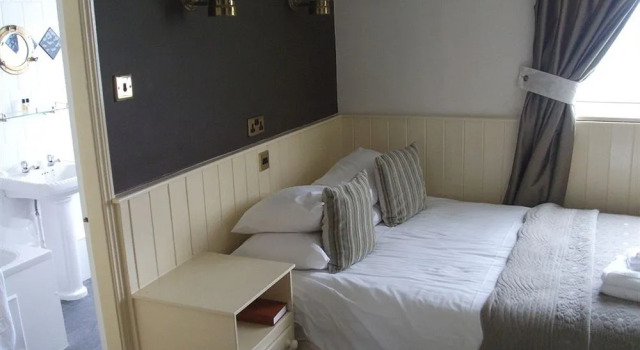 The New Staincliffe Hotel, Забронировать Отель Отели Тиссайд 4 звезды, 4*