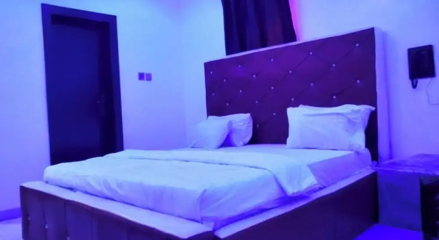 Люкс Deluxe KINGSAMYSTAR HOTEL and SUITES