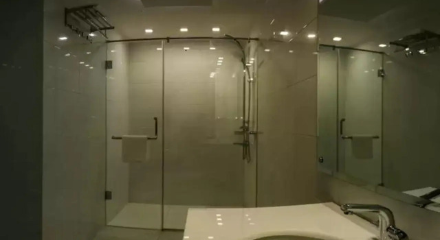 Номер Deluxe 5th Avenue Hotel