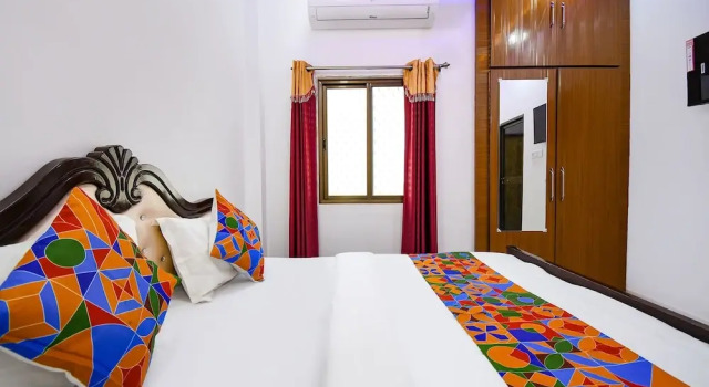 Fabhotel Geeta Bhawan