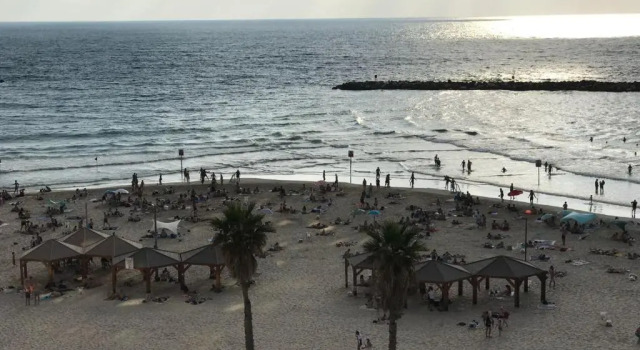 Апартаменты Sea View Apartment Prime Location On The Beach