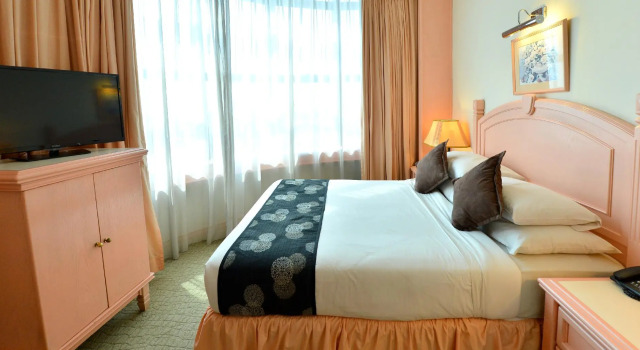 Полулюкс Emerald Puteri Hotel