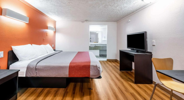 Motel 6 Mansfield