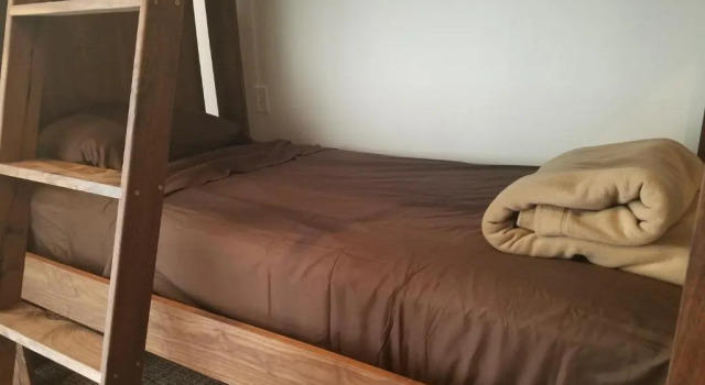 Кровать в общем номере (женский номер) Park City Hostel