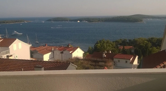 Студия с балконом и с видом на море J&B Holiday House Hvar