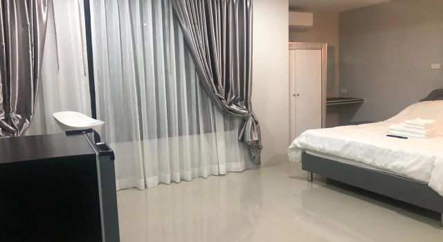 51 Suanplu Residence, Забронировать Отель Отели Бангкока 3 звезды, рядом с Станция метро Wongwian Yai, 3*