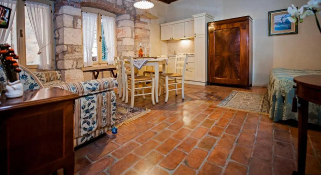 Студия Residence PORTA ANTICA Centro Storico