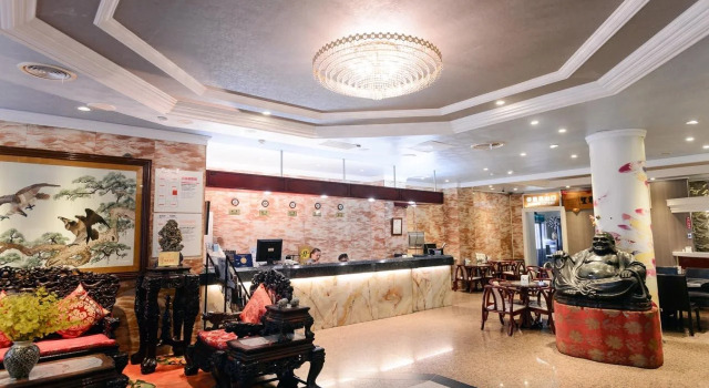 Kiwi Express Hotel MRT Wen Xin (Feng Jia Branch 1)